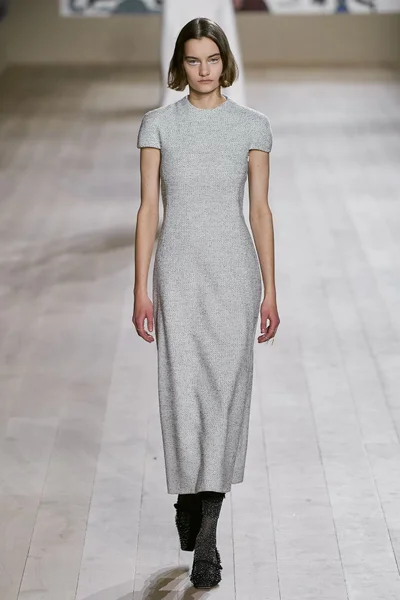 Look 23